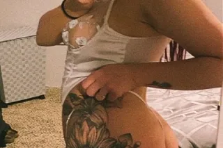 I LOOK EVEN BETTER WITH IT OFF... - Image 2