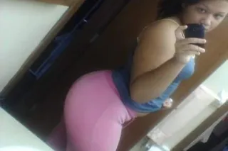 Dominican Massuese , Dominatri... - Image 2