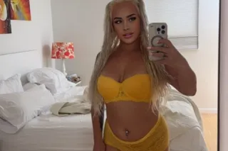 2 hot juicy yummy kittys - Image 5