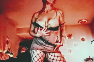 Dirty boots and dirty thoughts welcome💯🔥 Blue collar appreciation night 💋🍑💦 - Image 5