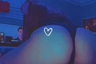 Petite Sexy & playful 💦 cum enjoy a good time - Image 7