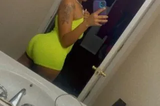 Sexy Carmel - Image 10