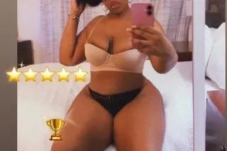 Your Favorite dripping wet Cre... - Image 2