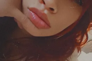 Your favorite spontaneous😉💋🍓🤤B... - Image 3