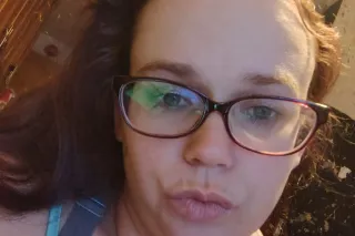 MATURE , MILFS , AVAILABLE NOW... - Image 3