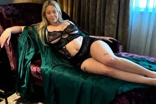 Curvy, Confident, and Green-Ey... - Image 3