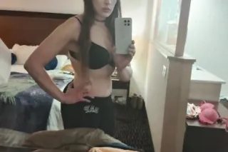 NEW pics, incall & outcalll re... - Image 1