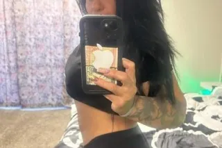 Sexy Latina - Image 5