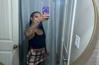 Lets Meet And Have A Good Time - Image 5