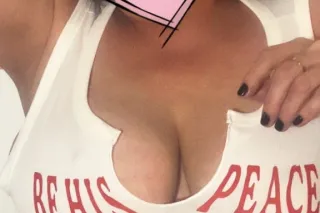 Milf 38GG All natural big tits... - Image 4