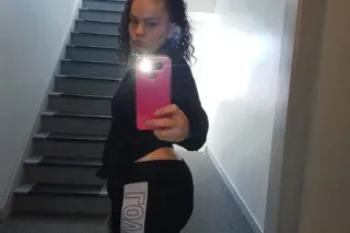 wet , tight 😩 100% clean 🧼 & v... - Image 4