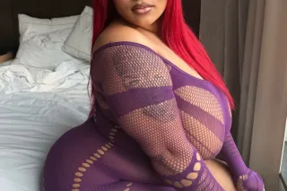 I LOOK BETTER THAN HER ☝🏽 AND ... - Image 4