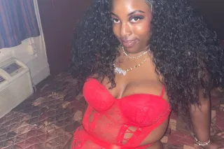 LAST DAY IN GREENVILLE📍𝑬𝒍𝒐𝒓𝒂 𝑾𝒚𝒏𝒕𝒆𝒓 ❄ 𝑾𝒂𝒓𝒎, 𝑪𝒖𝒓𝒗𝒚 and 𝑼𝒏𝒓𝒖𝒔𝒉𝒆𝒅 𝑪𝒐𝒎𝒑𝒂𝒏𝒊𝒐𝒏 - Image 5