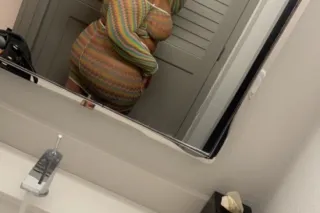 voluptuous barbie - 33 - Image 3