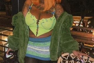 Honey is... S💨M💨O💨K💨I💨N💨G💨 H♨T - Image 5