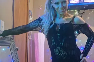 move over gene simmons lusciou... - Image 2