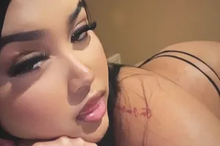 Discreet😘 - 23 - Image 1