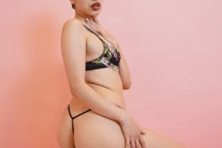 CALI'S FAVORITE GIRL IS BACK I... - Image 2