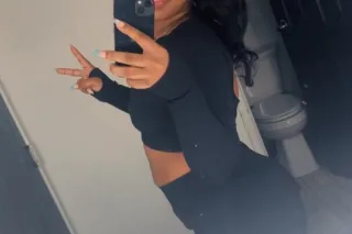 HEY PAPII COME SEE ME BROWN CI... - Image 3