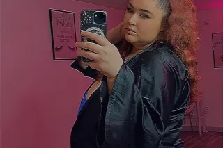 CUM SEE A SEXY BBW babe 🤪🥹 AVA... - Image 2