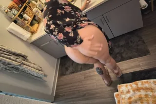 Cum get blown away!! MILF next door; Ready to play! 😘❣ - Image 8