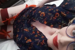 Geeky Blond Girl-Next-Door In ... - Image 3