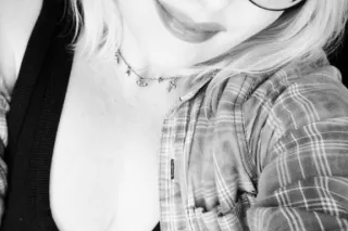 Geeky Blond Girl-Next-Door In ... - Image 4