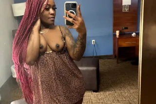 car dates only 😘 😍 private loc... - Image 2