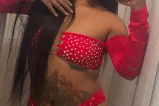 A MINI PETITE & YUMMY TREAT 🍭🍒... - Image 2