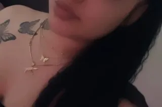 SEXY 👅 WET 💦 LATINA 💋 - Image 5