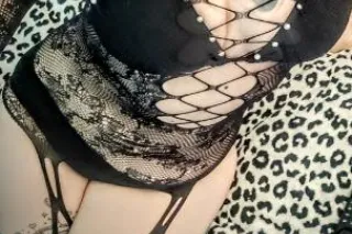 💋THE BIGGER THE BETTER, THE TH... - Image 3