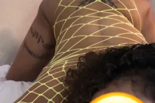 come suck on my pretty small f... - Image 3