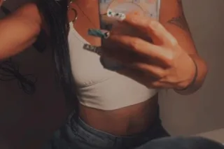 4'11 SEXY PETITE - 24 - Image 1