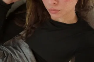 hotty with a body 🔥 - 24 - Image 3