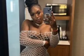 t foxie chocolate Ebony 🍑 t--s... - Image 2