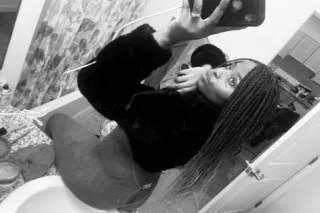 young and sweet hersheys kiss i melt in your mouth not in your hand - Image 9