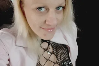 My name is MANDY and i taste just like CANDY🍭🍬AVAILABLE NOW FOR IN OR OUT.CALL 💋Fetishes Welcome👠👣 - Image 7