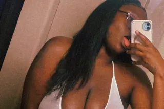 Qv Special!!Natrual Busty Melo... - Image 2