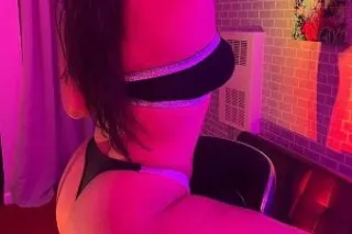 SEXY LATINA REAL PICS 100% pec... - Image 2