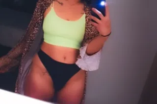 Incall Available 🌹SEDUCTIVE🍭JUICY🥭EXOTIC 🔥Curvy💋WETTER💦..Cum see your new obsession Papi🤤💦💘 - Image 5