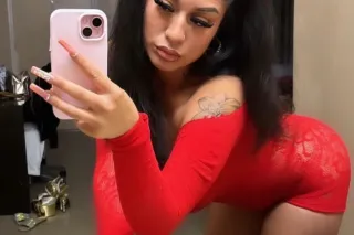 Sexy Mexican/Filipina Mami rea... - Image 3