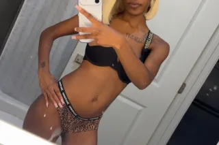 NEW IN TOWN slim baddie availa... - Image 1