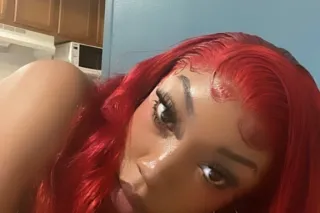 🎥💦 FREAKY FRIDAY🥰 LONDONNN BAC... - Image 2