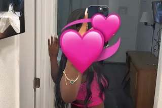 come have some fun with my bab... - Image 2