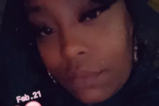 country girl with a natural bo... - Image 2