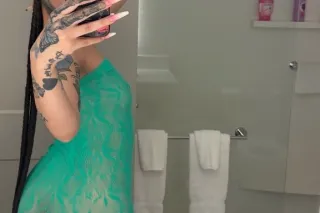 LightSkin Greeneyed Slim Petite THANGG👀😍 - Image 6