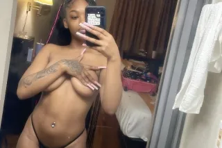 NEW N TOWN ✨4'11 peite and ready to meet✨ - Image 6