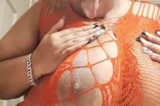 ITS A 2 Girl Thing💦 - Image 6