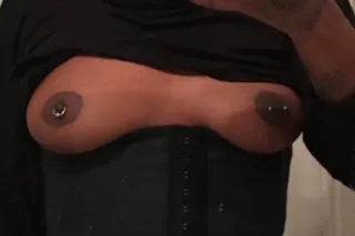 come see me 😏 - Image 6