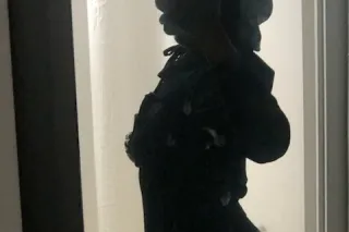 come see me 😏 - 26 - Image 1